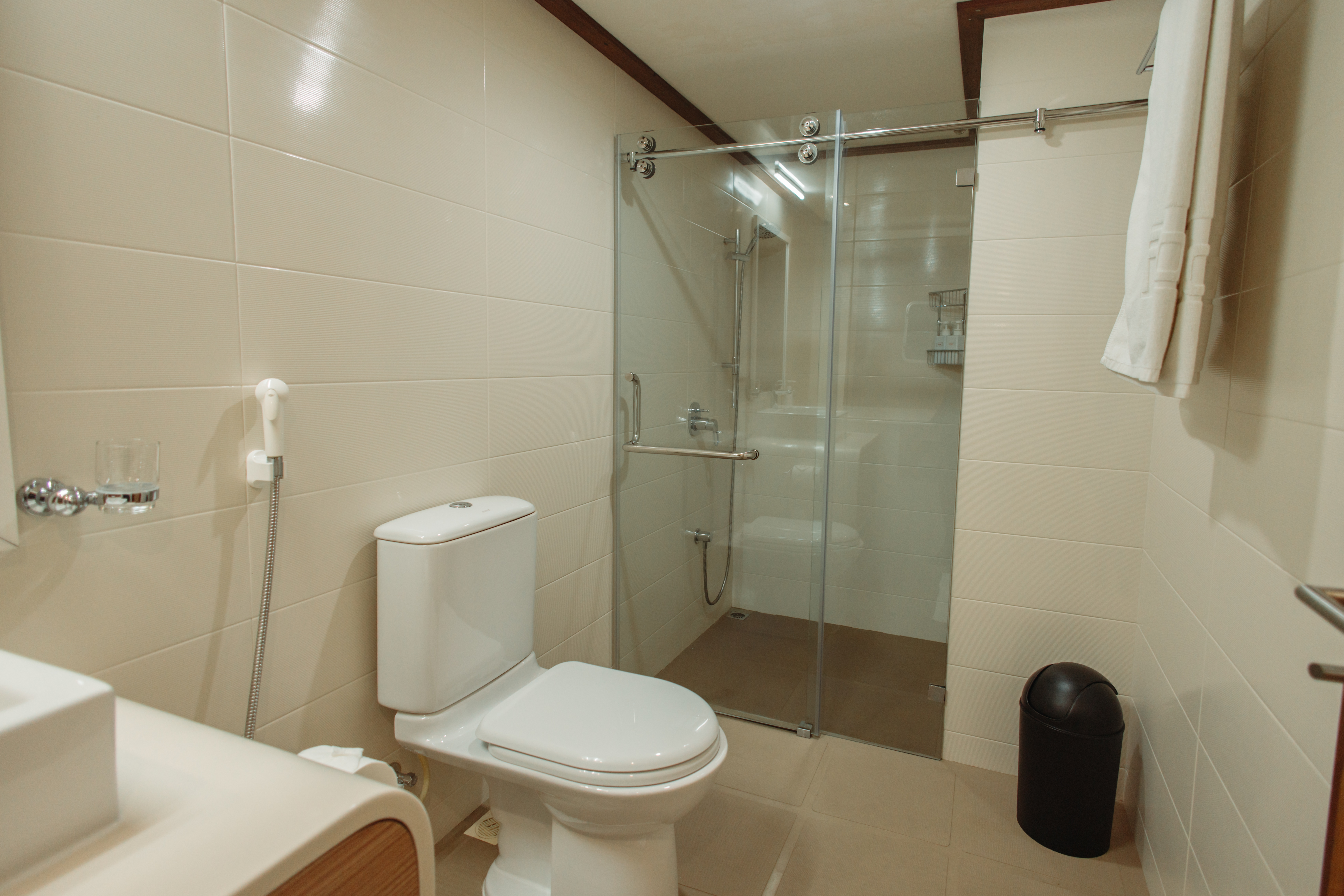 9n4xkSjUFYuMOzSpcxWMZ8VercLYFeZknqXEg4QF.jpg